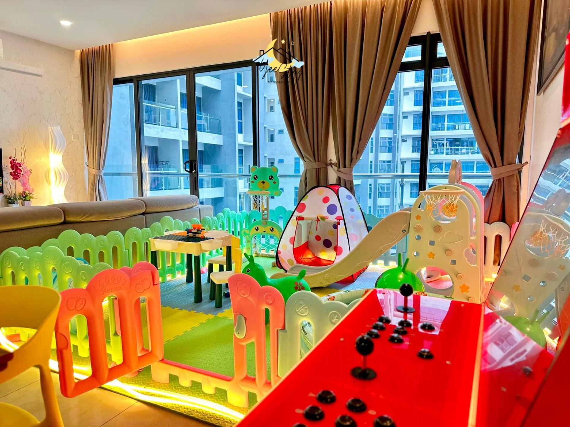 Ferienwohnung Atlantis 8-12Pax/Netflix/Video Game/5Min To Jonker Malacca Exterior foto