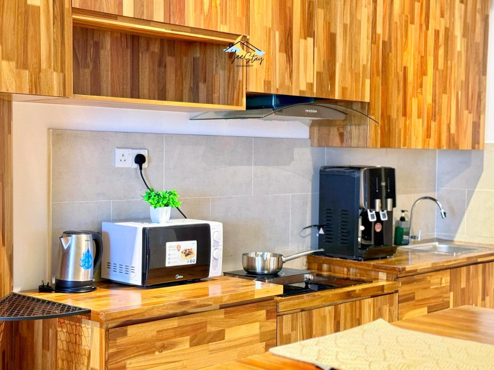 Ferienwohnung Atlantis 8-12Pax/Netflix/Video Game/5Min To Jonker Malacca Exterior foto